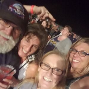 Meet your Posher, Janet